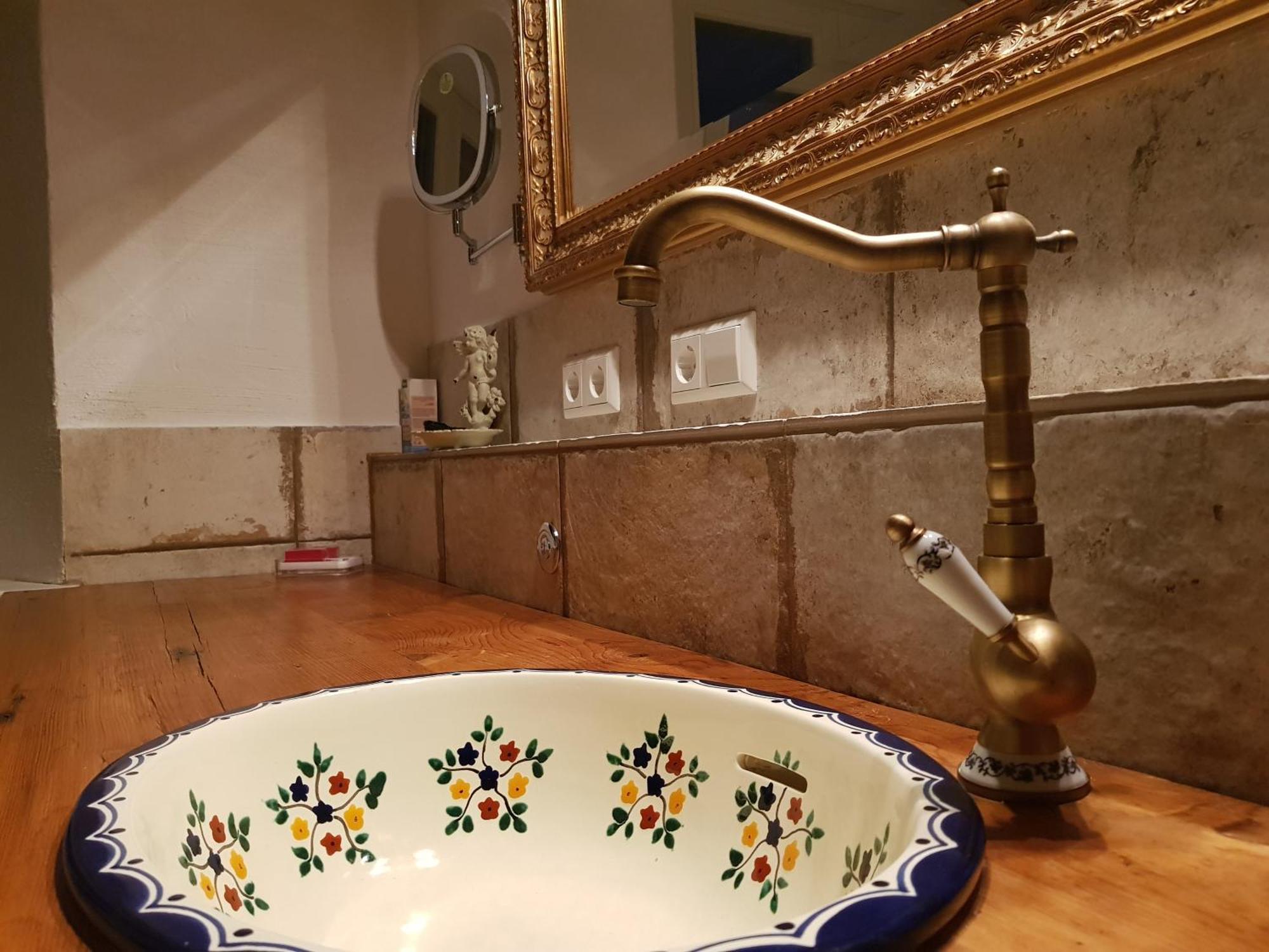 Ehemalige Schmiede -dormitorium- Apartment *